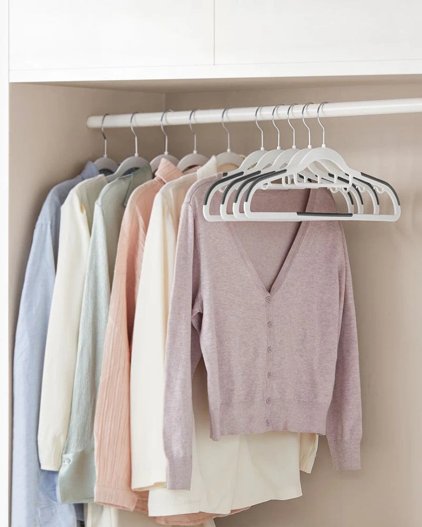 Heavy Duty Plastic Clothes Hangers Pack Of 30 Or 50